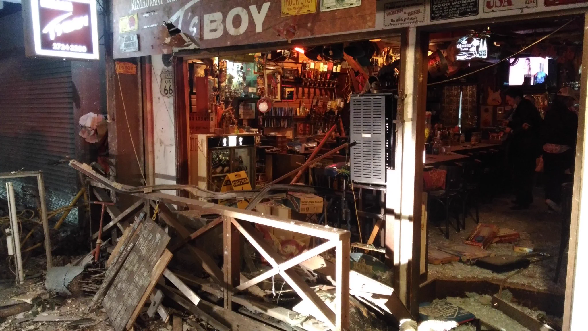 向かいの店で起きたガス爆発！その影響が凄まじい飲食店の様子は‥