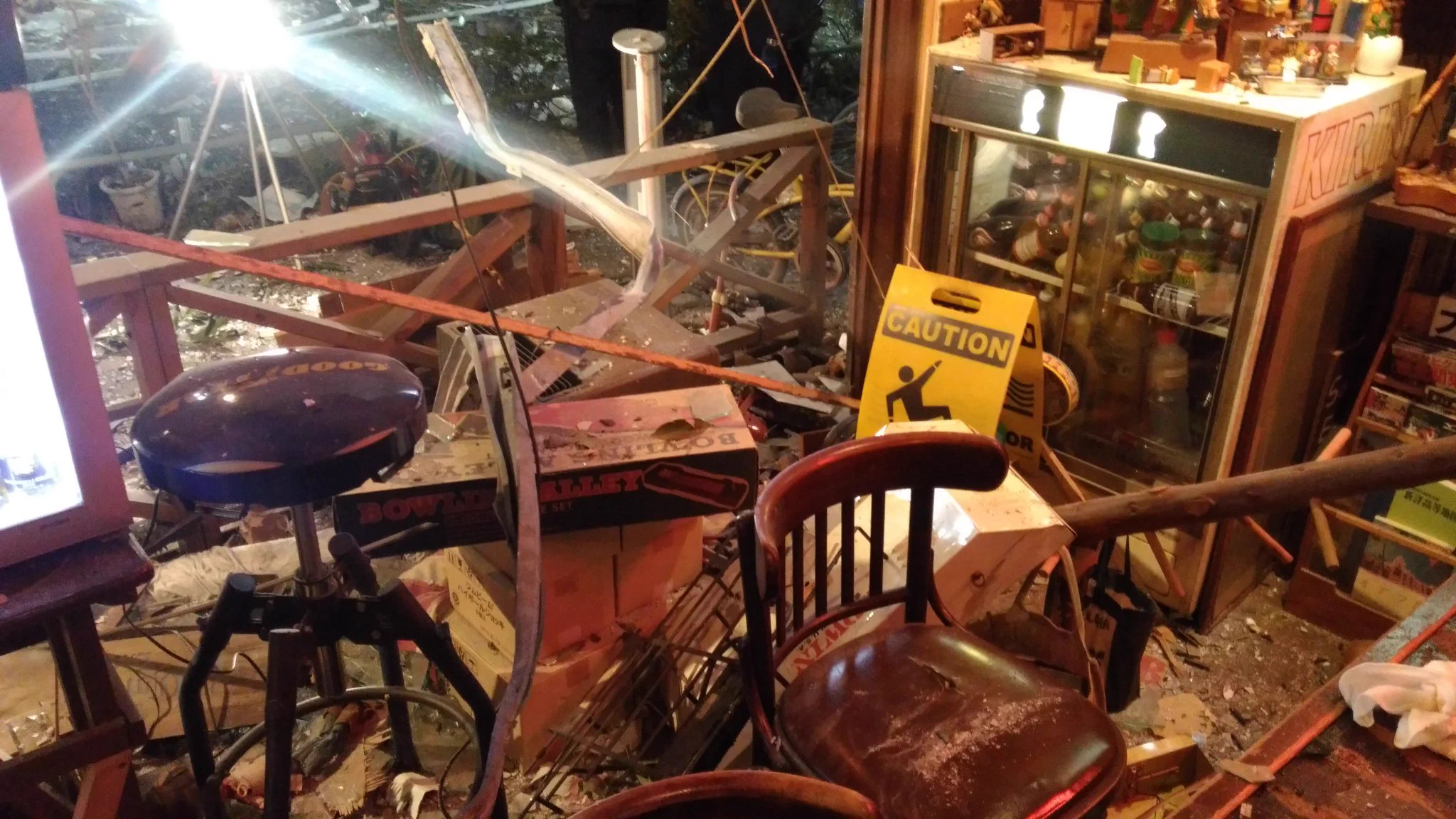 向かいの店で起きたガス爆発！その影響が凄まじい飲食店の様子は‥