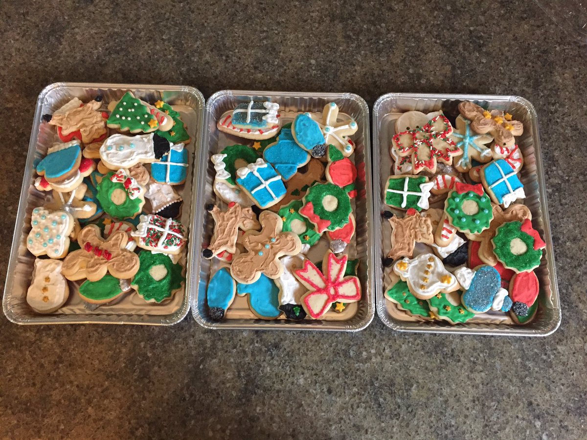 Bakeddwithlove's tweet photo. *spongebob narrator voice* one hundred cookies later.
Hope everyone had a great Christmas! https://t.co/lmbeixQ1Bf