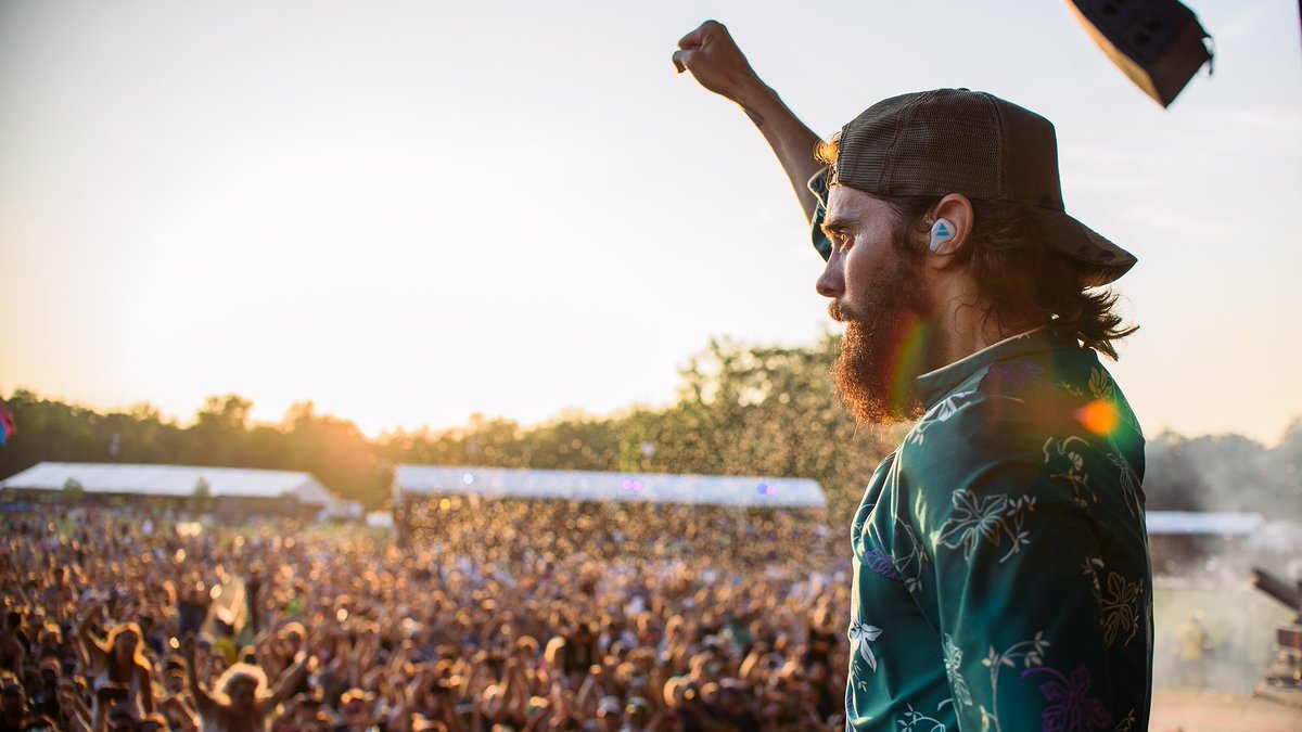 Happy birthday to our very own <a href="/JaredLeto/">JARED LETO</a>!!! 🕺🕺🕺