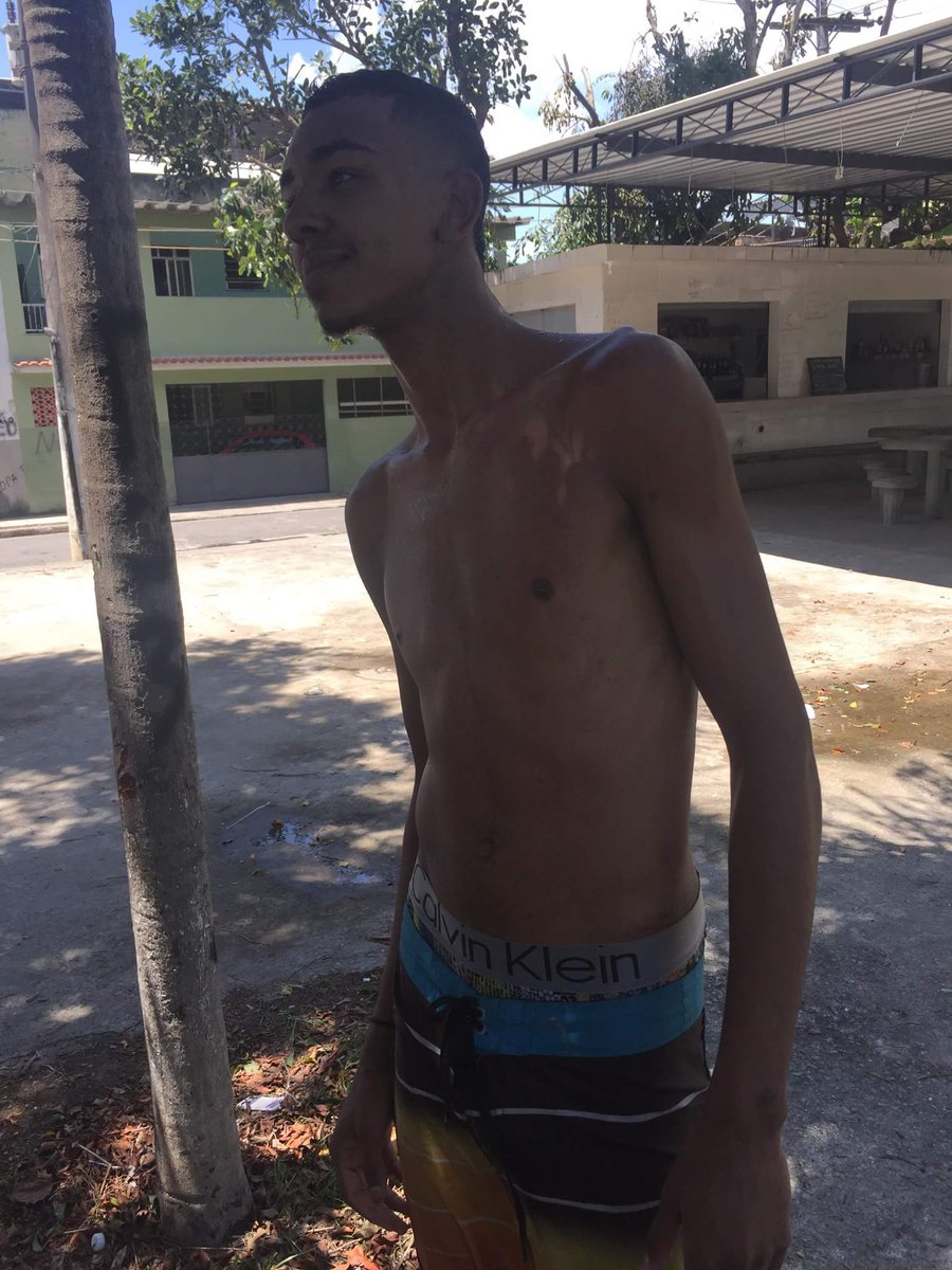Matheus76063726's tweet photo. Paparazzi pegou ...πβπ΄
#Destraido ππ https://t.co/Wn3AgYW5Ng