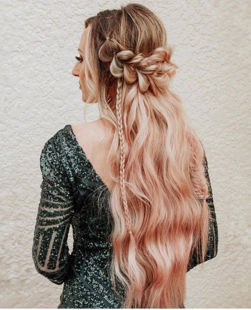 _happymane's tweet photo. Perfect holiday braids by @hairbysaretta 🎄🥂✨ We hope everyone had a wonderful Christmas and is looking forward to 2018 as much as we are! 🤗 https://t.co/Iu7Qv7q0yB https://t.co/PltSNUXemB