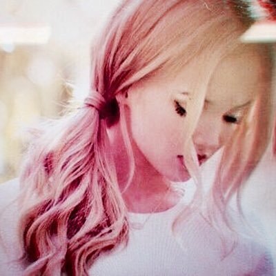 rebxldnight's tweet photo. ー [ 🌹 ]

          . *   .     "La vida te pondrá obstáculos, pero los límites los pones tú. "  .  * . https://t.co/BtKsUsDaRd