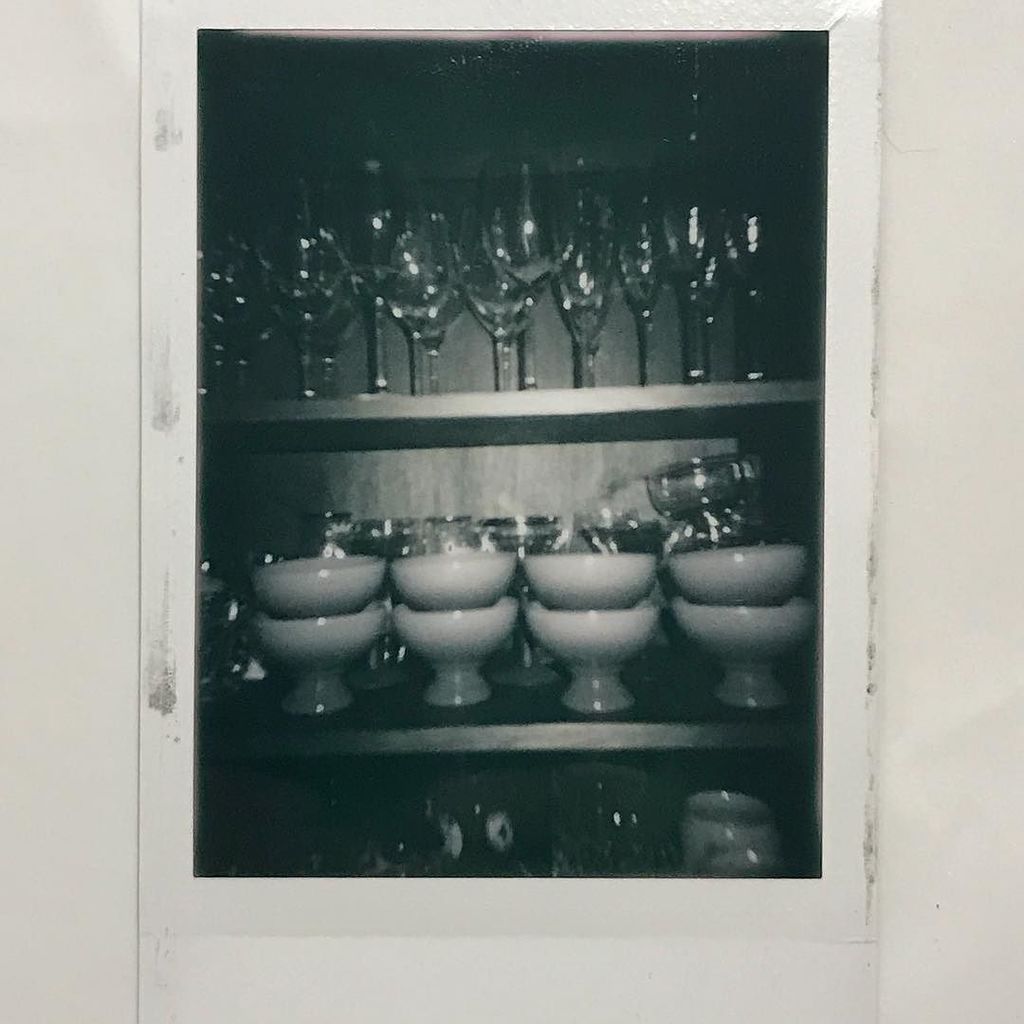 soforthorst's tweet photo. Gläser #tag360 #schwarzweiss #blackandwhite #soforthorst #365sofort #sofortbild #lomography https://t.co/UeWkpNg59Q https://t.co/eTpto52hUe