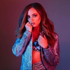 andrea_nuc's tweet photo. Happy Birthday..!!🎉🎉To my idol #JadeThirlwall from @LittleMix 😘 I Hope you have the best Birthday ever, Love you and Merry Christmas also..!!🎈🎁🎊🎉🍰I need a piece of cake Jade🎂🍻 #KweenJade https://t.co/JtgWmDowpZ