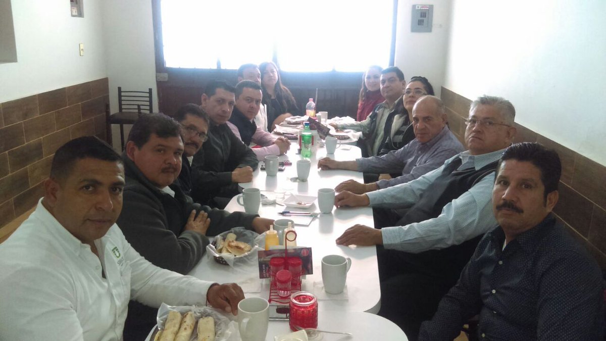 Desayunando con la Pandilla