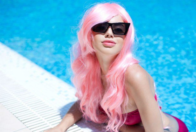 skylar_bluu's tweet photo. Vacation is always the best. Trying out every new hair colour possible.
#pinkfever https://t.co/sQ7BO4k46L