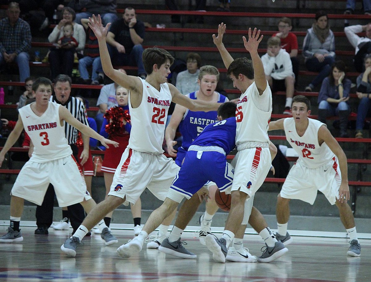 KrisMills007's tweet image. Getting to know the Swanson brothers. shelbynews.com/sports/sports.…. Story by @k_b527