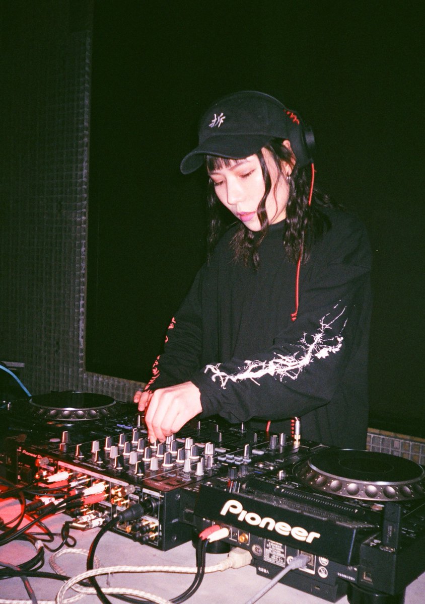 Genomeshanghai's tweet photo. This cutie will be playing @CTMFestival in Feb.

Don't miss the chance to let her ruin your place, EU promoters :) 

👉@Hyph11E https://t.co/SkZArMpmsM