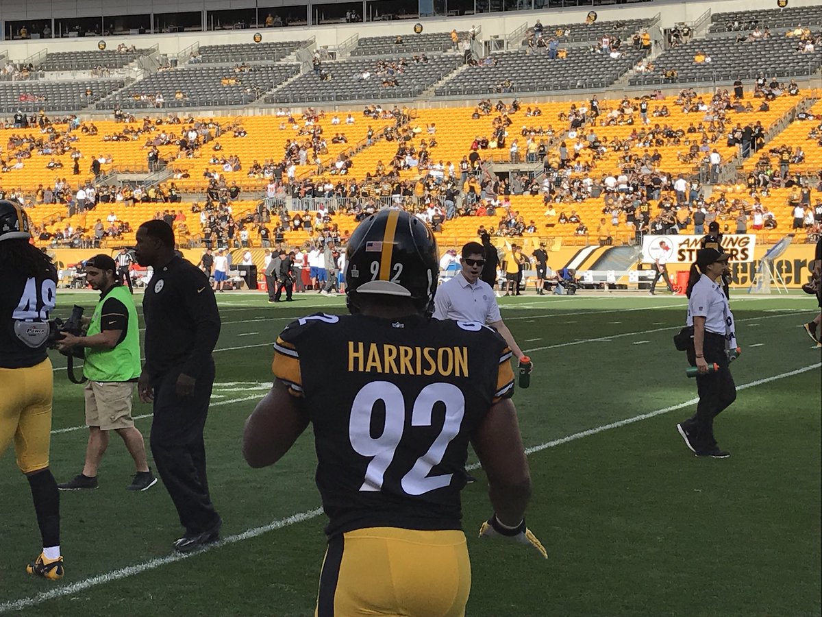 chasepwilliams's tweet photo. BREAKING: James Harrison is reportedly meeting with the @Patriots today at Gillette Stadium https://t.co/uc4XYGRBUX