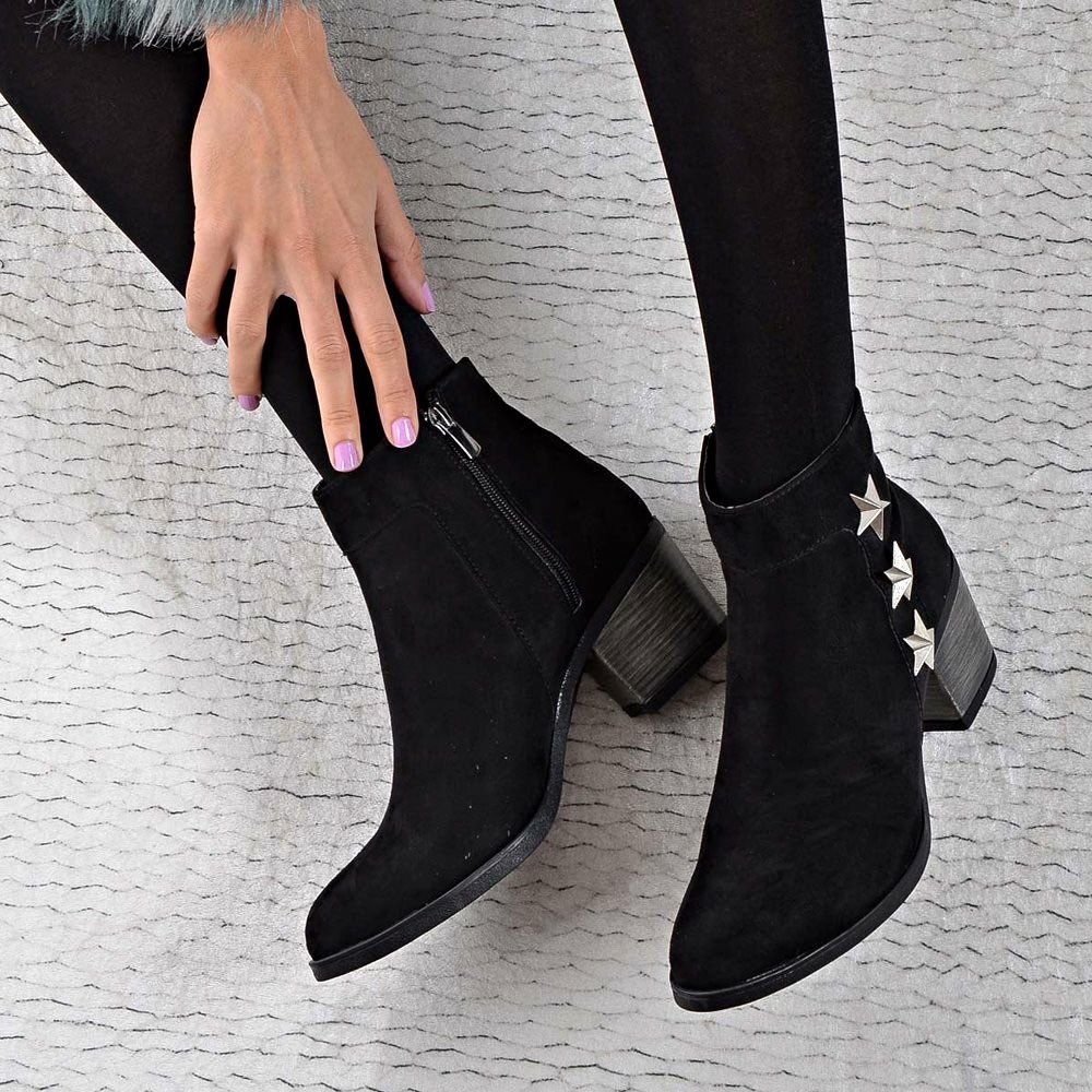 SHOESTIME tweet media