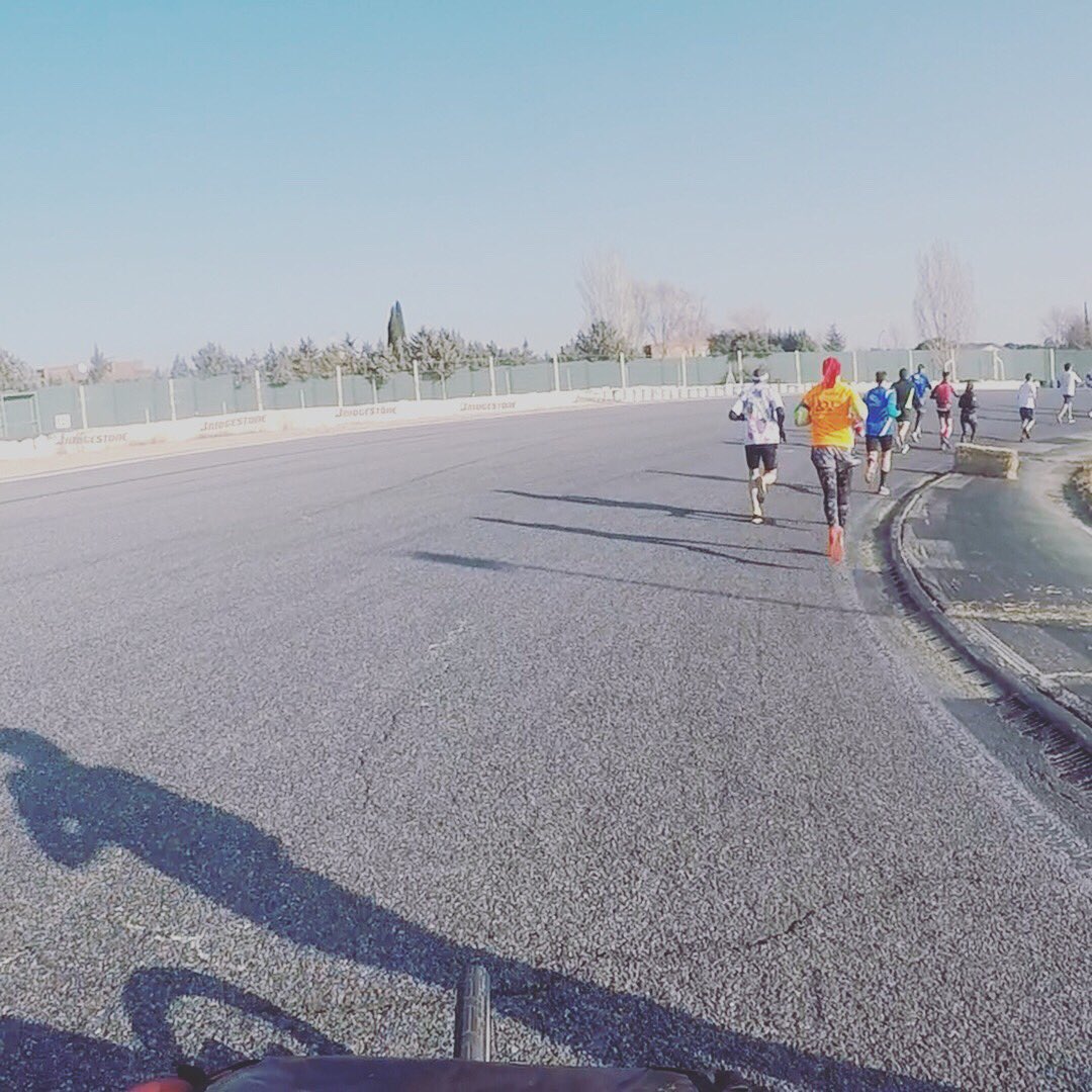 julitojul101's tweet photo. #sansilvestredeljarama Unas #fotos desde la #pista del #jarama corriendo con el carro #stroller .. #running #runningstroller #domingo #10km #curcuitodeljarama #iwork4dell https://t.co/nMJuwE4W9O