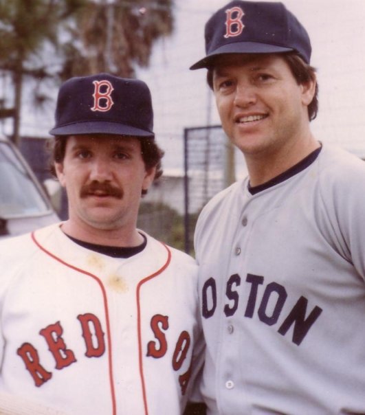 Happy 70th Birthday to Carlton Fisk. 