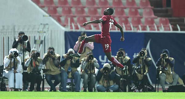 StadDoha_en's tweet photo. Qatar go down fighting to Iraq
#Qatar #Iraq #GulfCup #ArabianGulfCup #Kuwait #QFA #Football @QFA_EN @QFA #DohaStadiumPlus #DSP #Doha #AlmoezAli
https://t.co/304lxNefDO https://t.co/vbKOuxLy7K