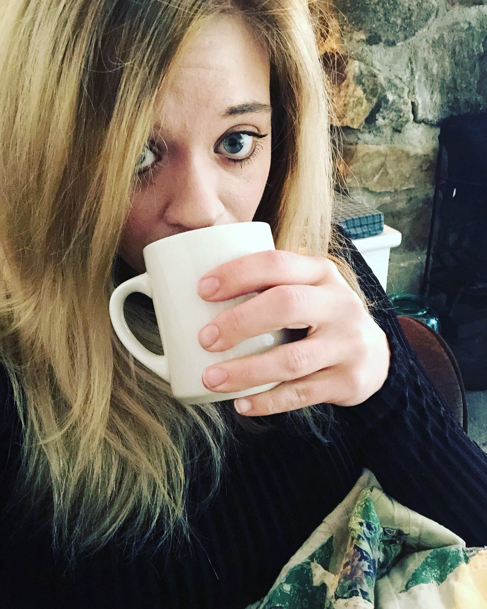 bella_bryce's tweet photo. Morning + coffee = manners. Mostly. https://t.co/k8rX5YJafh