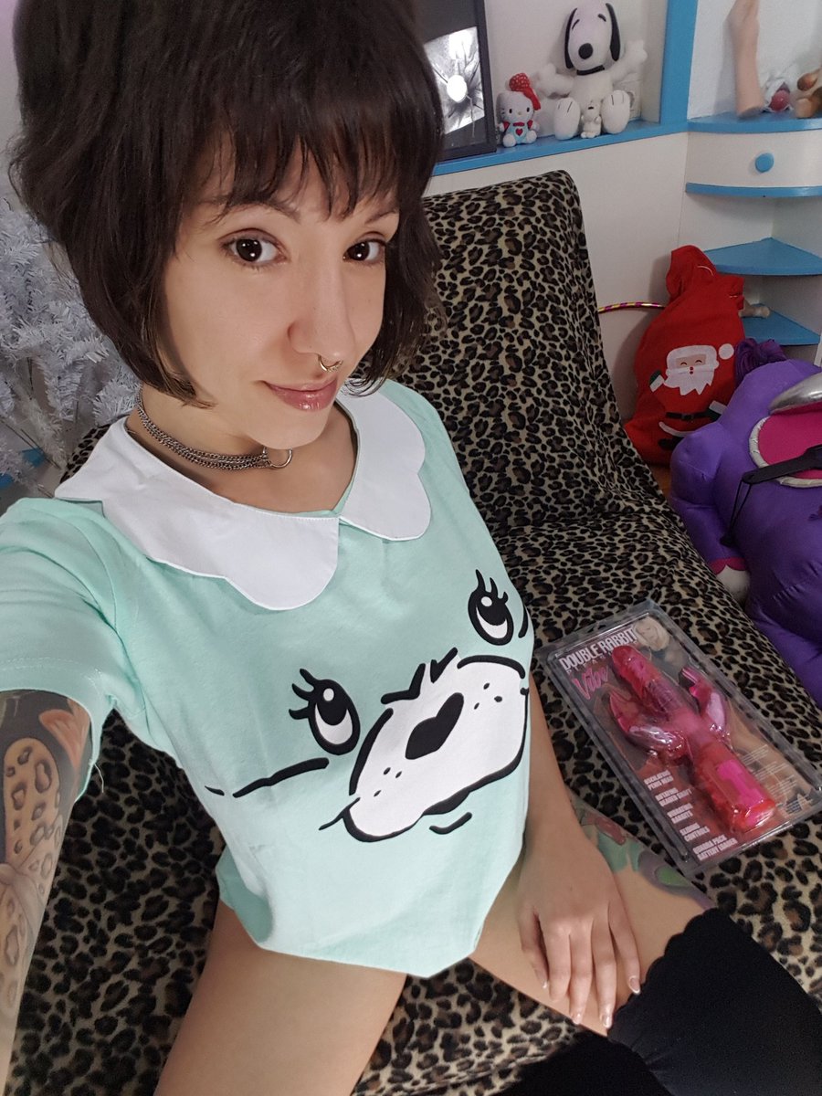 SofiMoraXxX's tweet photo. segundo #doublerabbit de mi #sexshop favorito @SexPlace consiguelo con el codigo descuento sofimora --》 sexplace.es 《-- https://t.co/XPDegMhICn
