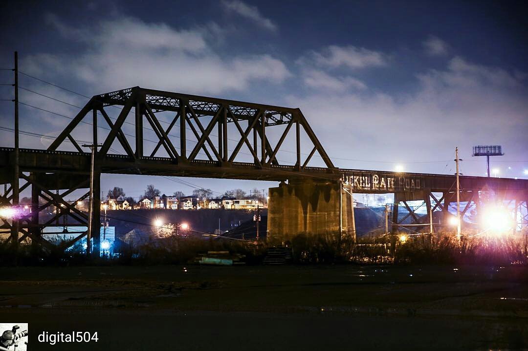 TheClevelandCat's tweet photo. #ohio #ohioigers #ohioexplored #ohiophotographer #cleveland #clevelandgram #clevelandohio #cle #thisiscle #canon #canonbringit #canon1dx #teamcanon #lowlightphotography #earlymorning #dtcle #theland #clouds #tuesdaymorning #bridges #cityscape #citylife #winter https://t.co/iZPJWHVnis