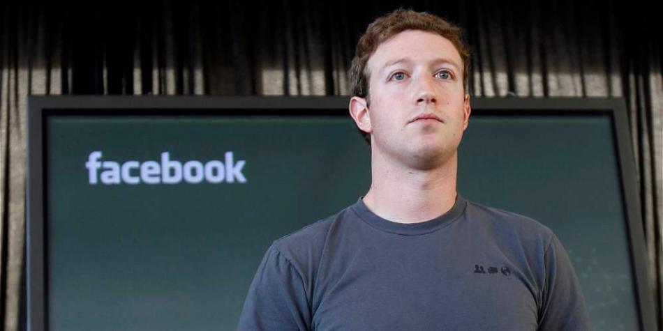 Citytv's tweet photo. La razón por la que el FBI y Zuckerberg le aconsejan tapar su webcam https://t.co/NNFWMjdnD8 https://t.co/rsX4S215Xr