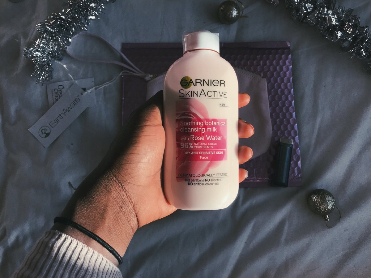 teadayblogs's tweet photo. 🛍 NEW POST ALERT 🚨
ALL THIS FOR FREE??? YAS HUNTY

🌸🌸🌸LIFE IS ROSY 🌸🌸🌸

Hava 👀 for peek into the free @GarnierUK package I got in the post [cheers @garnier bbs]. Full of real nice goodies. 💅🏾

https://t.co/PdswdqxRrs

#garnier #clearlynatural #bloggertribe @GRLPOWRCHAT https://t.co/vqSnRDJ26v