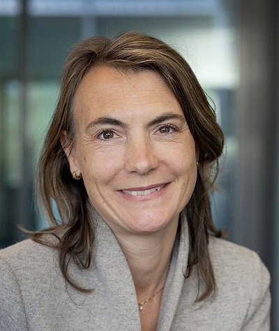 AthoraNL's tweet photo. De hoogtepunten van 2017 volgens onze CCO Wendy de Ruiter-Lörx: lancering van @vigiappnl, stijging van de klanttevredenheid voor onze merken @reaal en @Zwitserleven en de lancering van @nowgoNL. Lees het Winterserie-interview van @AMweb_nl via https://t.co/g22arPjBFt https://t.co/GxBAem5zPU