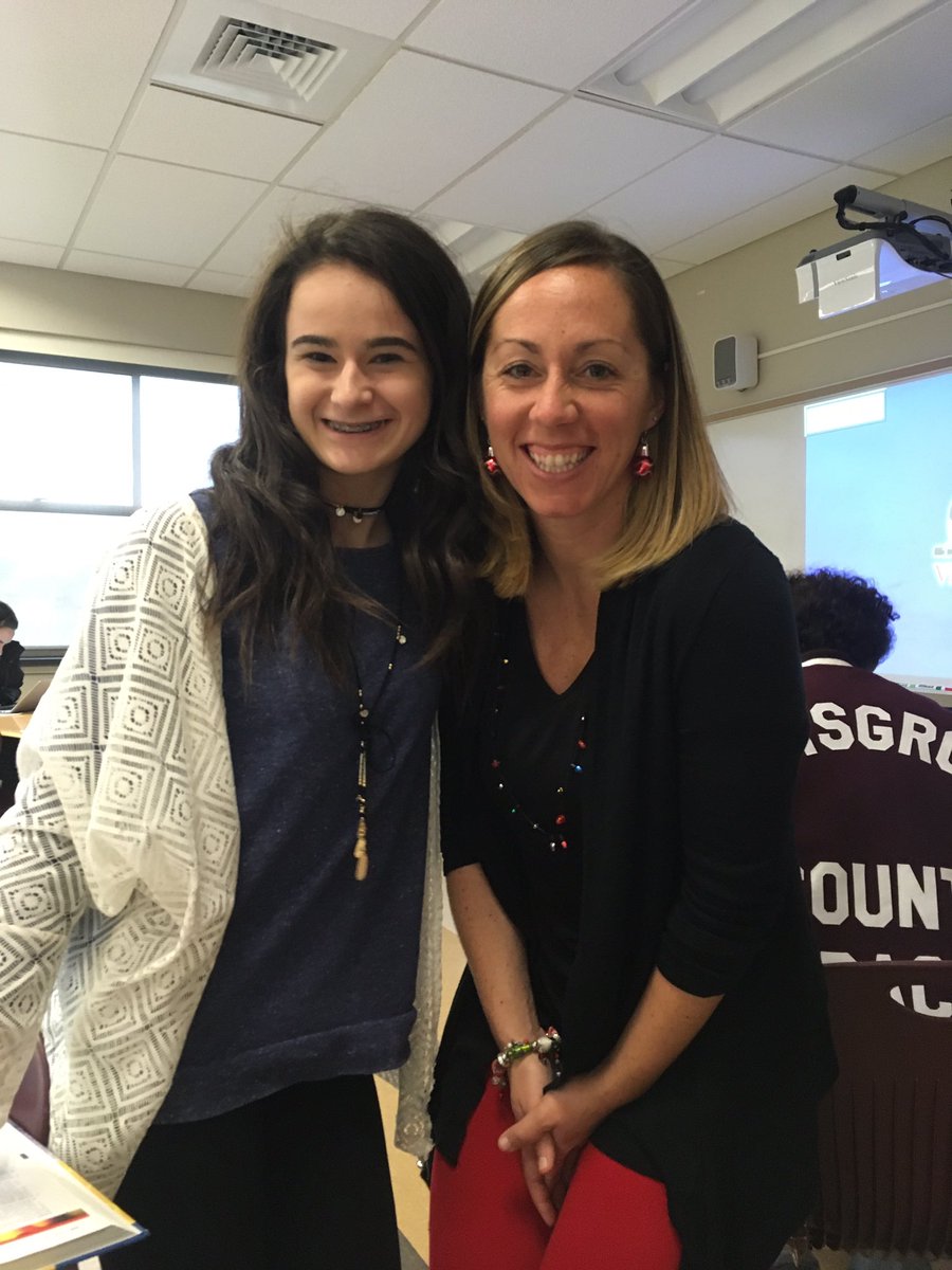 chloesullivannn's tweet photo. Mrs. Reinhart always makes sure we understand stat and keeps us updated on the volleyball team! #pghs11 https://t.co/7zF5CsrqAs