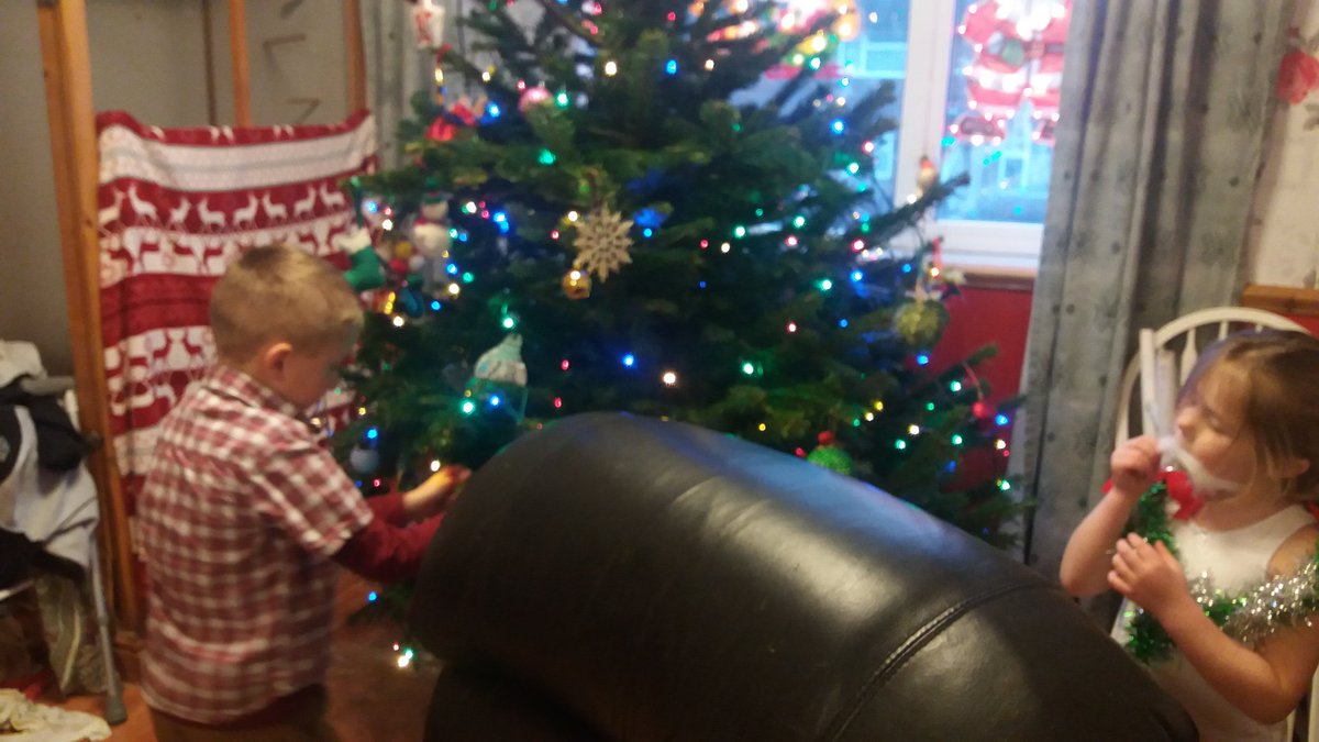 SamanthaSmart16's tweet photo. Bringing Xmas to Nannie Dawns... https://t.co/q2MSstIE0g