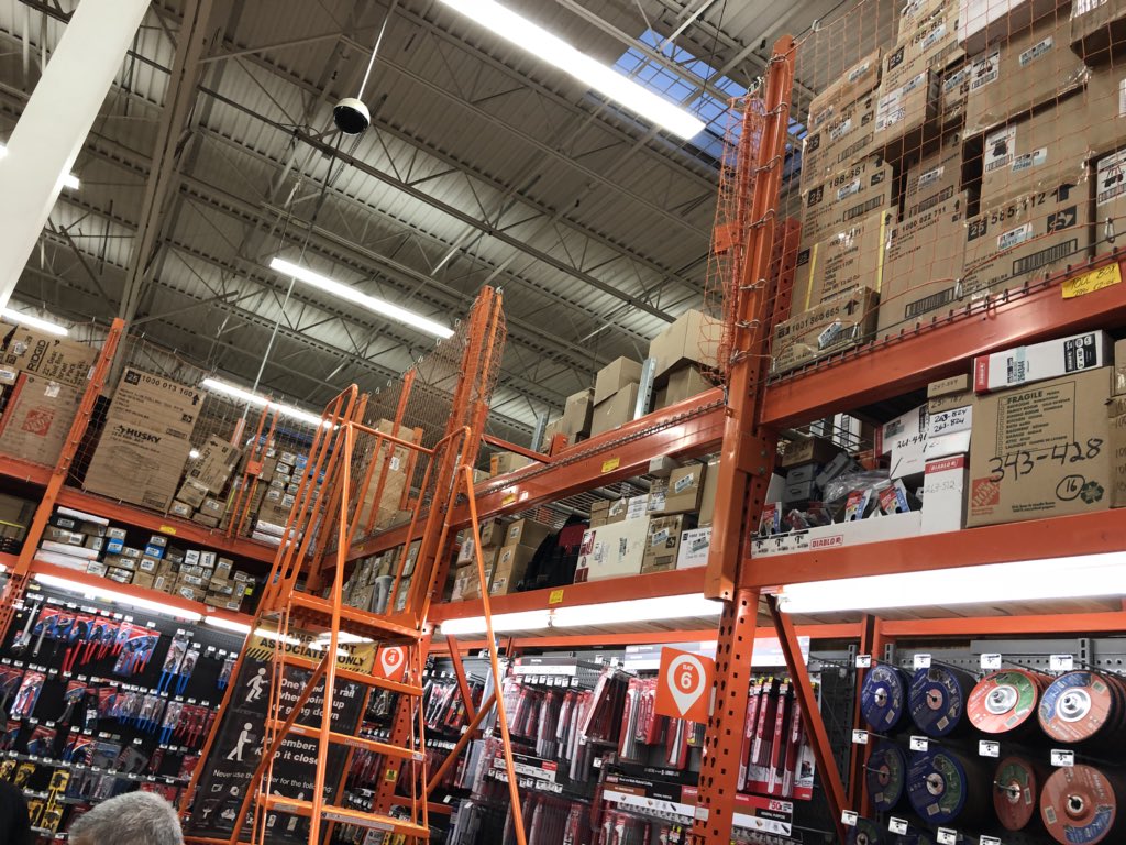 Joey_Renner's tweet photo. Rainy day and our Hardware team goes savage with an AM packdown: #team6557 @EvanSchroer @kjl265 @JonaseJr95 https://t.co/8TeOLGVaGd