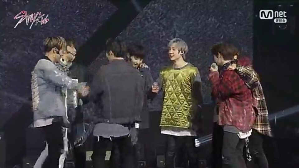 T_MB9397's tweet image. พวกนู๋เป็นกลุ่มแรกที่นูน่าติดตามตั้งแต่รายการออกทีเซอร์ และพวกนู๋จะเป็นศิลปินกลุ่มที่สองรองจาก GOT7 ที่นูน่าจะติ่งนู๋นะเด็กๆ ในที่สุดความฝันของทั้ง 9 คนก็เป็นจริงงงงงงง #StrayKids