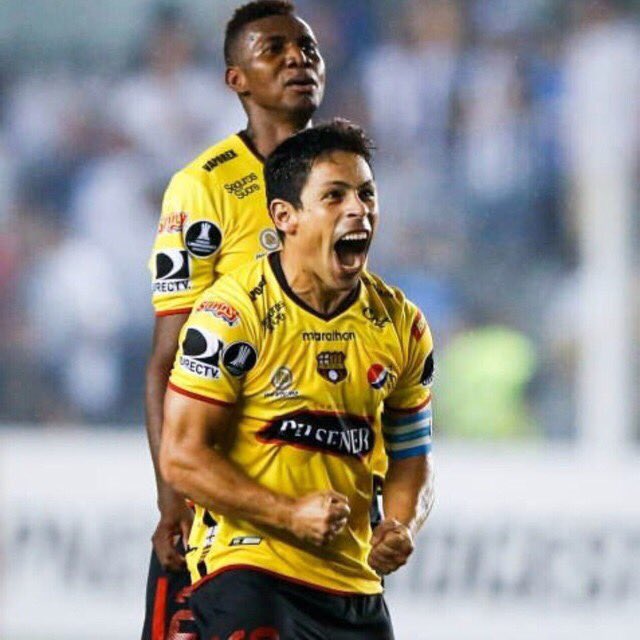 mas_amarillo's tweet photo. Nuestro capitán renovó con el equipo. No hay nada que me guste más que verte levantar copas 🏆. #BSC https://t.co/EvVhrzkXkB
