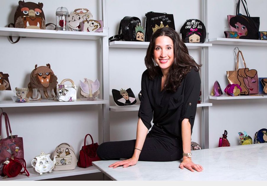iconfanatic.com/danielle-nicol…

No te pierdas la microsite que hemos hecho en #iconfanatic sobre <a href="/dnhandbags/">Danielle Nicole</a> donde verás en exclusiva toda su colección de #Disney y de #HarryPotter ¡seguro que fichas unos cuantos bolsos como regalo de Navidad!