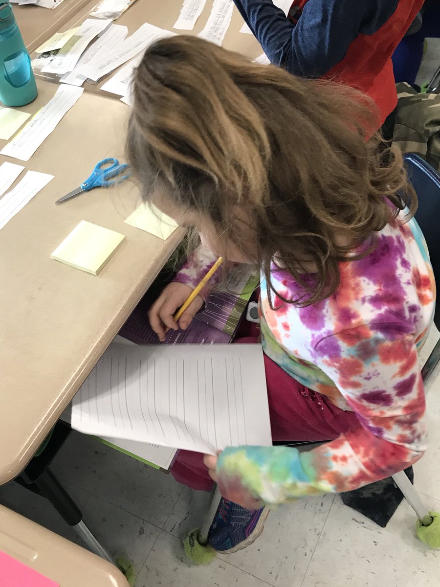 Planning our Informational Texts and using published nonfiction books for inspiration. We're experts on so many topics! #nonfiction #writinglife <a href="/WindyWhales/">Windermere School</a>