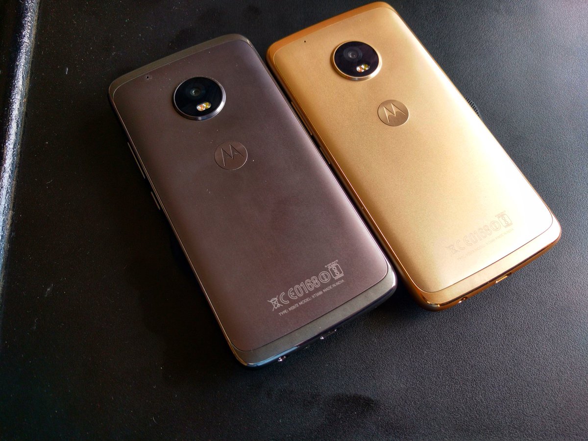 MotorolaLovers's tweet photo. 2017 has been a year of wonders for #Motorola!!
#Recap1: Moto g5 plus was the first Moto of 2017 https://t.co/CirEZHI6my