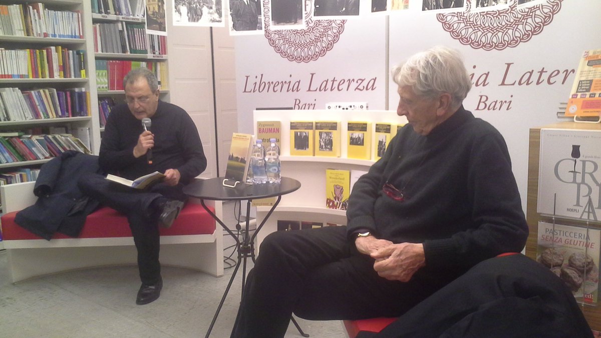LibreriaLaterza's tweet photo. Incontro con Corrado Augias, autore di "Questa nostra Italia. Luoghi del cuore e della memoria". 
#LibreriaLaterza https://t.co/0AAmU1pvIY