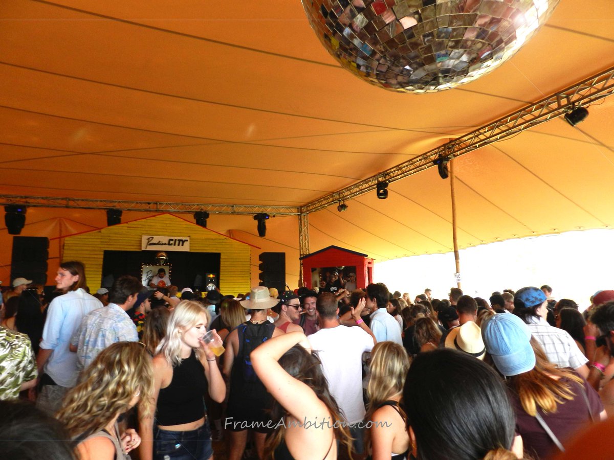 the <a href="/SynergyLive/">Synergy Live</a> 2017 lowdown: It was lit. My body ached from dancing afterwards. Check out my festival photos, stories and video on the blog!  frameambition.com/blog1/synergy-…
#synergylive2017 #festivals #summer #KeDezembaBoss