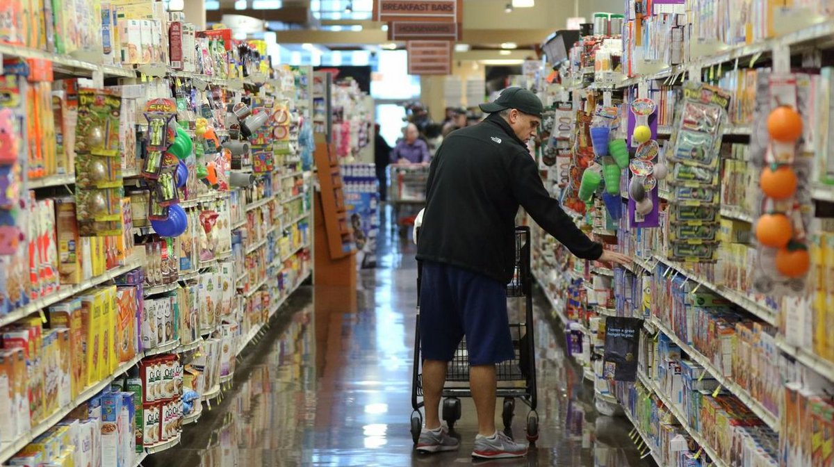 chicagotribune's tweet photo. "Am I allergic to this?" A Chicago-based company can help you answer that question while grocery shopping (via @ChicagoBlueSky) https://t.co/mwvc8eOF4l https://t.co/KF0uDNpKFK