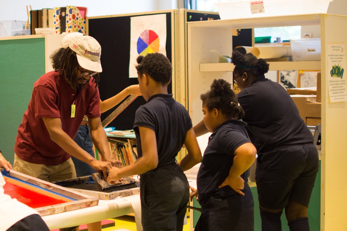 BOOMConcepts's tweet photo. #BOOM x @remakelearning at @cmoa. Kids loved screen printing w/ @DSKinsel @juliemallisart and the team. 📸 by @sjbader_media https://t.co/UB7MaSfJls