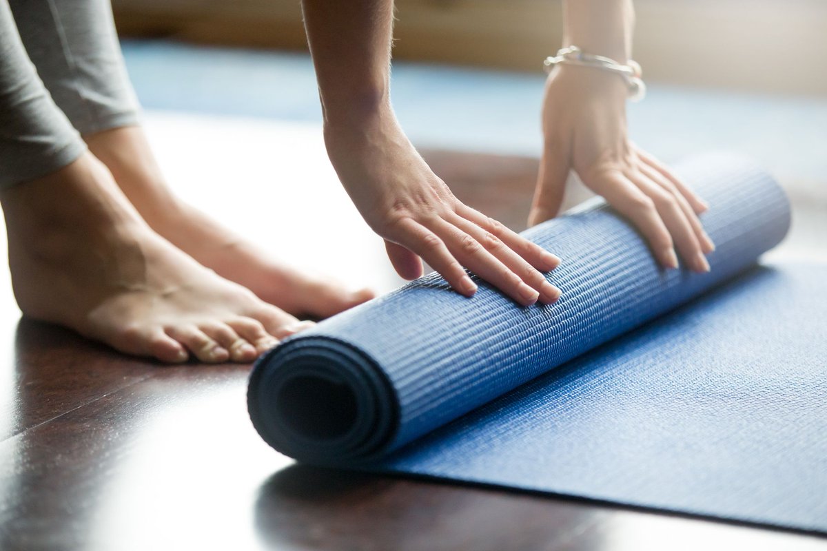 HarvardHealth's tweet image. Recent research continues to support yoga as a complement to traditional treatment for depression. bit.ly/2CXVElK by @marlynnweimd #HarvardHealth