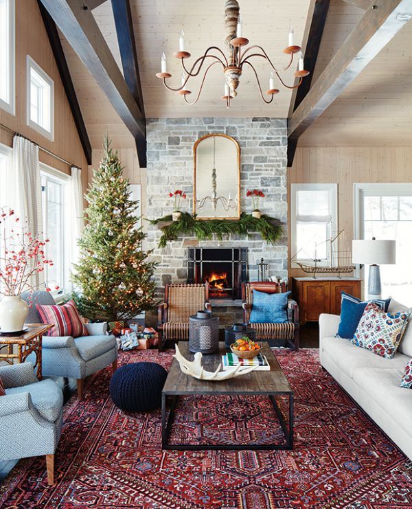 10 Cozy Holiday Homes You’ll Want To Spend Christmas In - House &amp; Home Magazine:
 buff.ly/2oLmcng #homedesign #homebuilderorlando