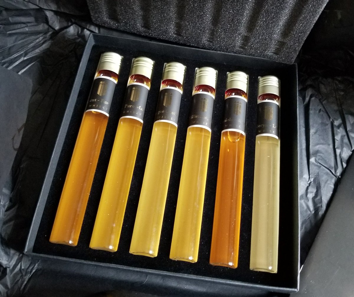 juliekathrynm's tweet photo. I love everything about this #packaging from the velvety top (not pictured) to the tubes and the black/gold/ambery contrast. #whiskey #christmaspresent #notforme #tastingcollection world set #packagingformewhiskeyforhim https://t.co/lIWWjEDqgq