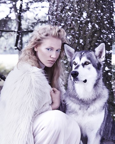 Zone_Models's tweet photo. Husky love ❤️❄️ #picoftheday #christmascountdown #tuesdaytreat #huskyheaven #winterfun #snowqueen #6daysuntilchristmas #zonemodels #VIIVI https://t.co/gA4V844pFG