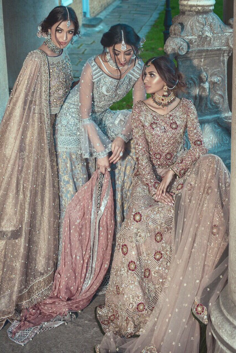 pk_weddings's tweet photo. Ethereal hues of soft pinks, Lilac and Rose Gold with a touch of Lux captivating the fairytale Brides of the Jaipur Collection at Faika Karim @faikacollection
Mua @bashymua Photography @omjphotography #styleonset #EbuzzPR #Pakistanstyleonset #pakistaniweddings @ebuzztoday https://t.co/S7qOl8CXHO