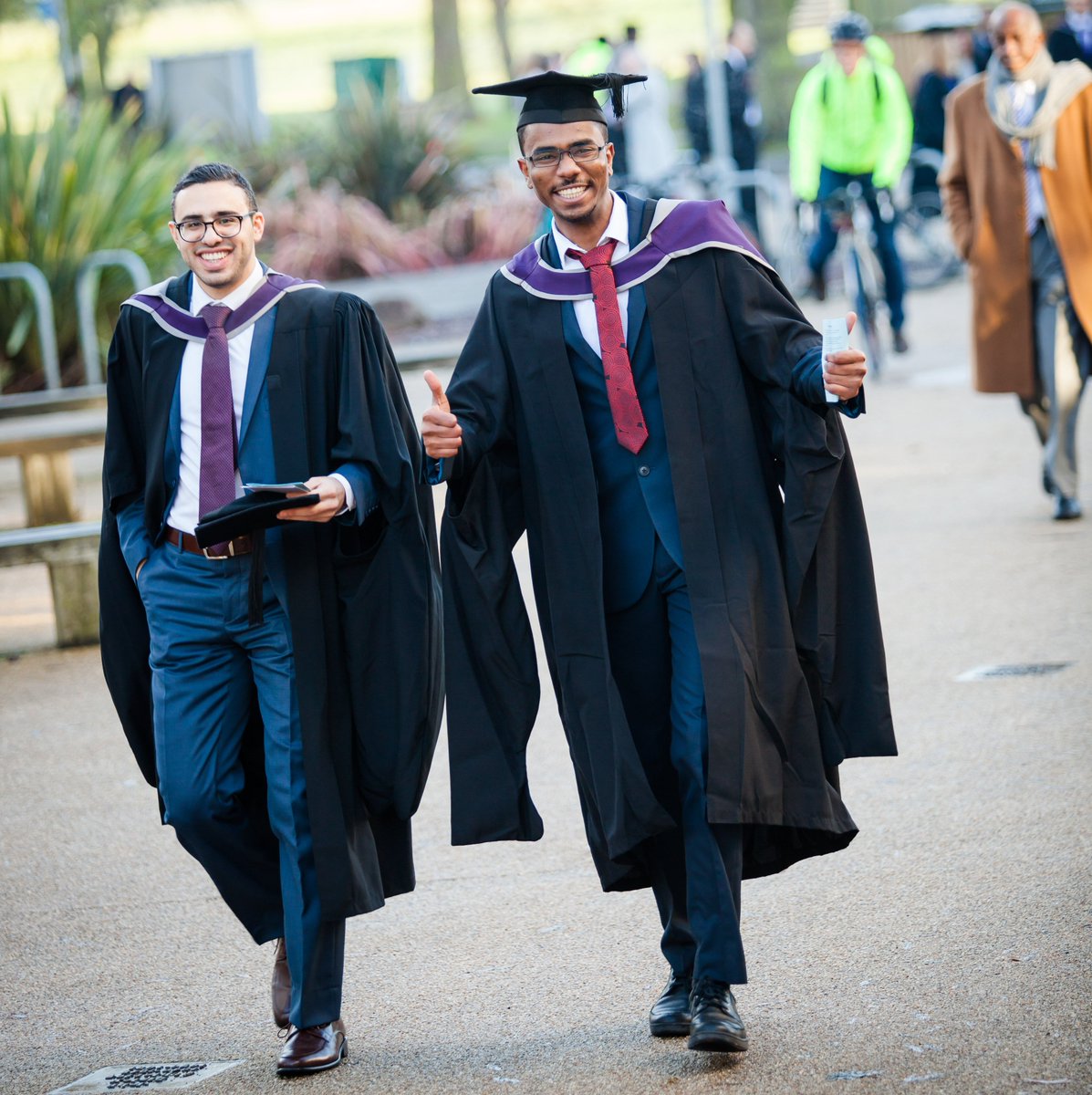 lborouniversity's tweet photo. When you find out our Winter #LboroGrad2017 pics are now on Facebook: https://t.co/e37PP8dZiS https://t.co/2cqz6oBqeH
