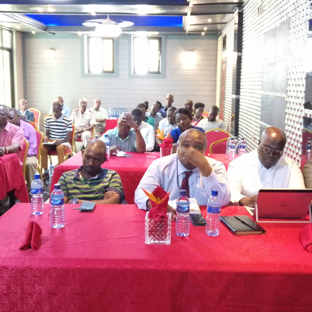 Claudenshim's tweet photo. #Burundi Last meeting between @comesa_lusaka and Local team &amp; making recommendations for the success of @COMESA20th to be held in April 2018 in  @MairieBujumbura 
#20thComesaSummit 
#Kazecomesa20 https://t.co/4ltsnO8wlz
