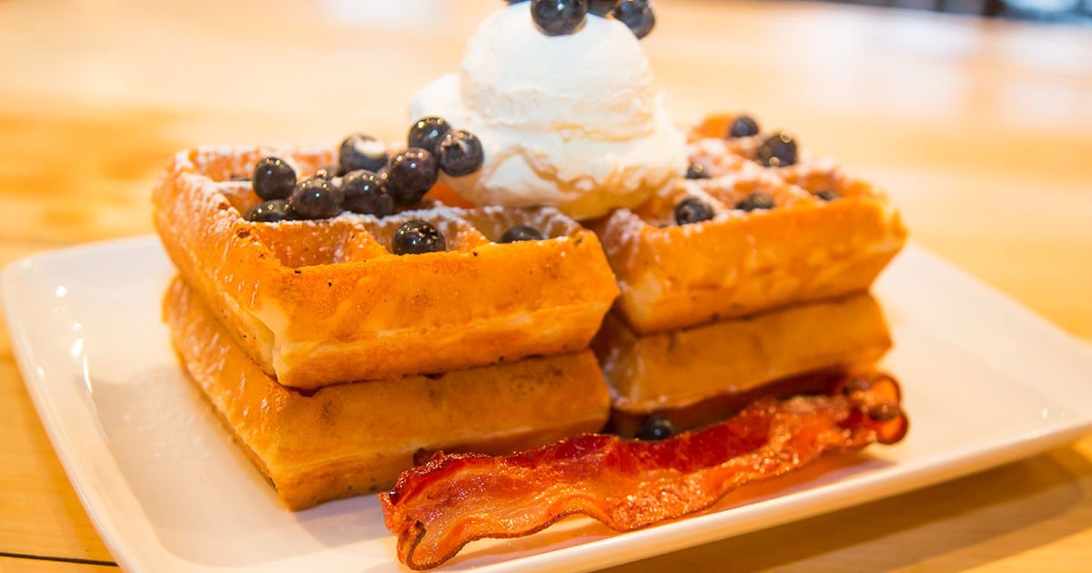 Scrambled Jake S Do You Like Your Scrambled Jake S Waffles With Fresh Berries And Real Whipped Cream Waffles Breakfast T Co 3v60tyaiq4 T Co Ovuuu5qzdg