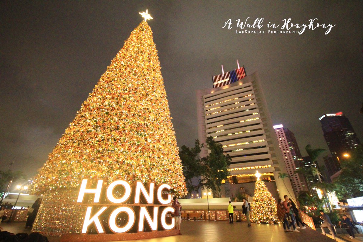 discoverhk's tweet photo. Great pics! 😍🎄 MT @laksupalak #hongkong #discoverhongkong #statuesquare https://t.co/VWzhycAaRF