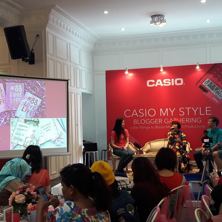 nunuhalimi's tweet photo. Katanya sebagai blogger, jangan sama seperti yang lain, terlebih sekarang banyak sekali blogger. Nah, penting nih kita menjadi berbeda agar bisa di kenal dengan cara yang berbeda pula #CasioMyStyle #CasioBloggerGathering https://t.co/9u77SQFAgG