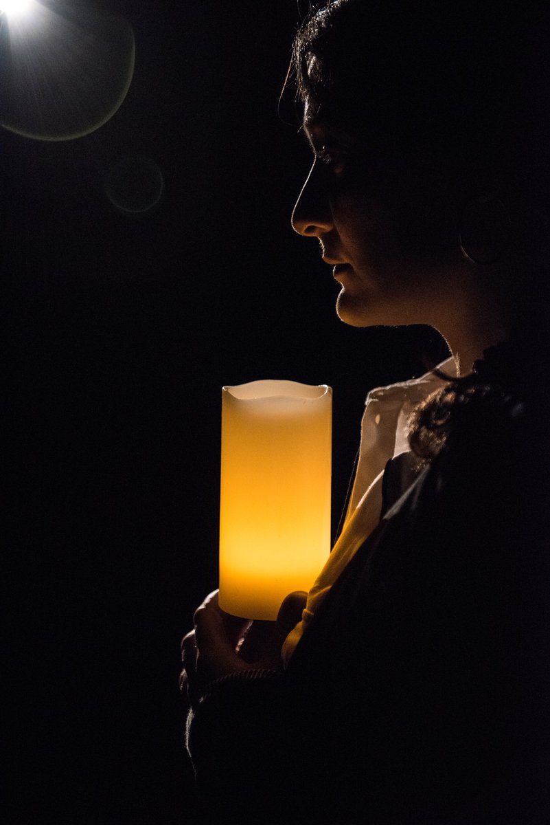 ÚLTIMAS 3 FUNCIONES de <a href="/OIROTALEV/">BIOMBO DE PAPEL TEATRO</a>

Hoy, mañana y pasado mañana!

A las 20:15h en @intemperieteatr

Fotografía: <a href="/rakelexposito79/">Raquel Expósito </a>