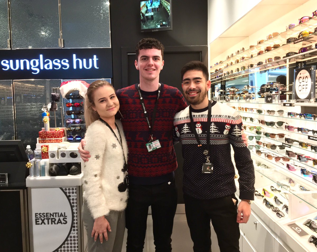 SGH8041's tweet photo. The T1 Titans are ready for the big day ahead⛄️🎅🏻 #sgh #TheGiftThatKeepsOnGiving #thebig10 @Darraghd7 @StephensghT1 @diasnutza @norton_aoife https://t.co/sxf23hlqMu