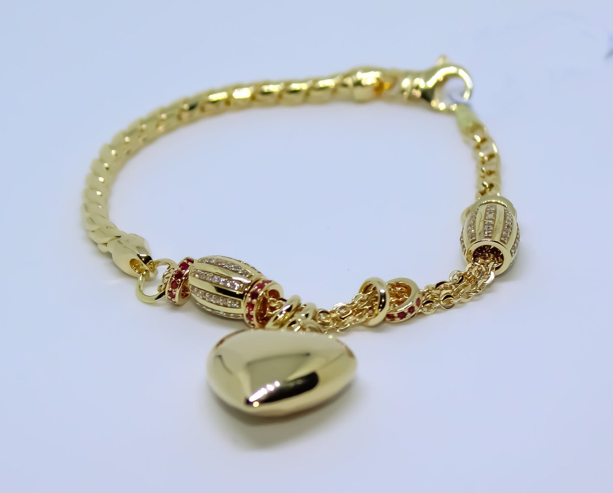 ItalianGold_'s tweet photo. Bom dia, ainda da tempo de escolher seu presente de natal... #TercaDetremuraSDV #joias #ouro18k #luxo #glamour #style #estilo #exclusiva #italia #italian #gold #amagold #certificado #garantia #qualidade #goassessoriadigital #amor #love #colar #pulseira #brinco #anel #alianca https://t.co/zInqFbwCgj