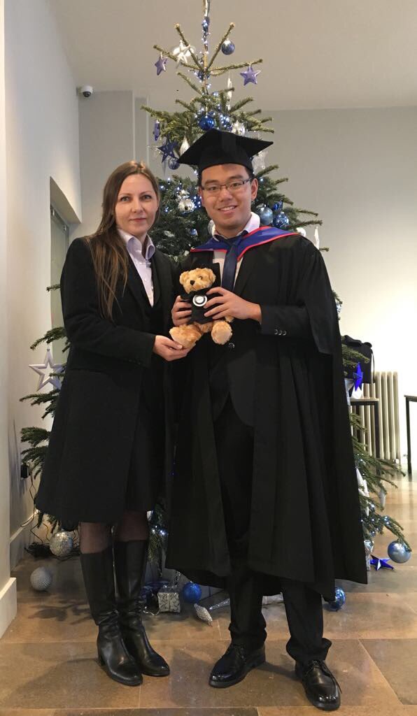 GlobalQM's tweet photo. Many congratulations to Nile! Queen Mary Ambassador for China. #QMULgraduation https://t.co/UBdb7rMjj2